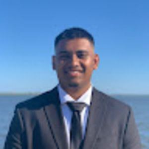 Meet your Posher, Davendra